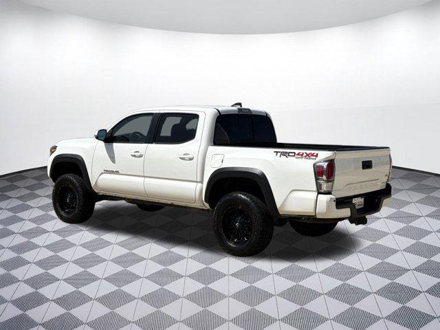 Photo of 2021 Super White Toyota Tacoma