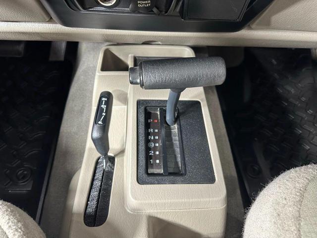 Photo of 2006 Tan Jeep Wrangler