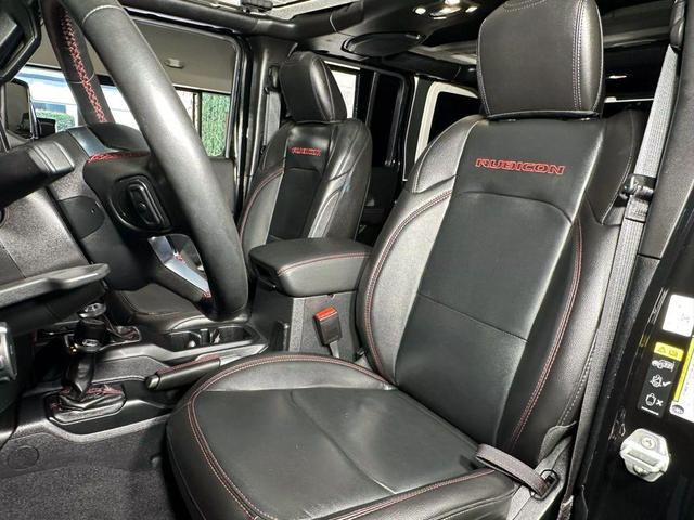 Photo of 2023 Black Clearcoat Jeep Wrangler