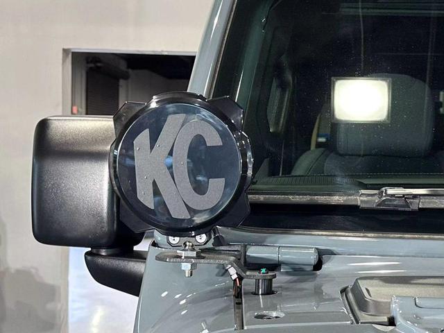 Photo of 2024 Gray Jeep Wrangler