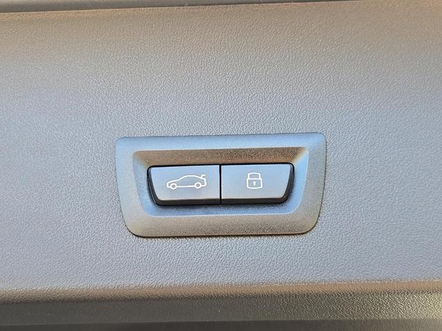 Photo of 2026 Gray Metallic BMW X3