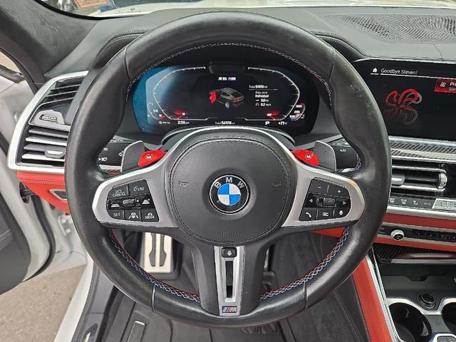 Photo of 2022 Mineral White Metallic BMW X6 M