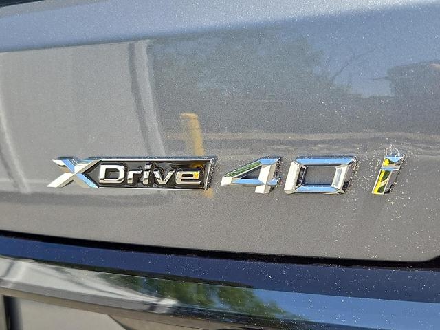 Photo of 2026 Gray Metallic BMW X7