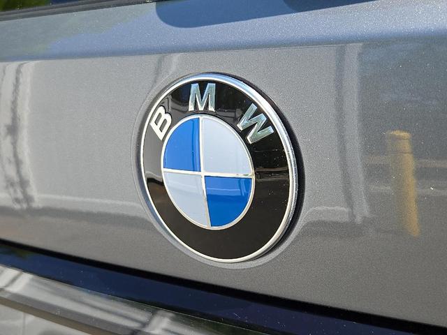 Photo of 2026 Gray Metallic BMW X7