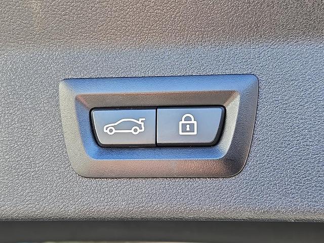 Photo of 2022 Black Sapphire Metallic BMW X3