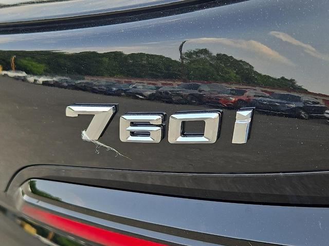 Photo of 2025 Black Sapphire Metallic BMW 760