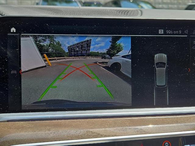 Photo of 2022 Manhattan Green Metallic BMW X5