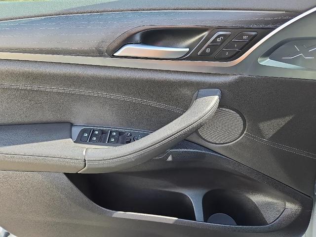 Photo of 2024 Brooklyn Gray Metallic BMW X4 M
