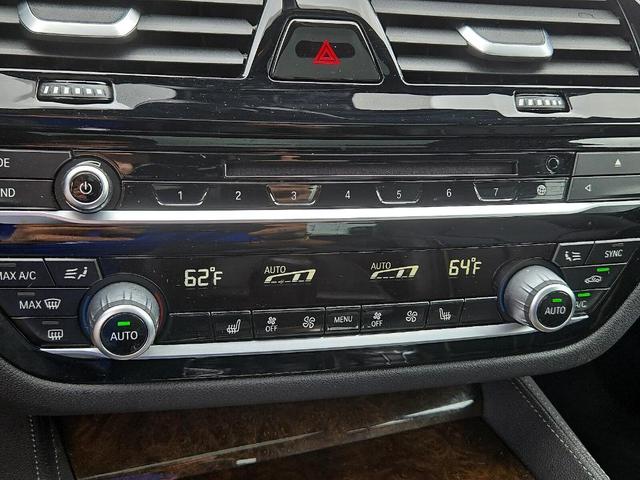 Photo of 2018 Black Sapphire Metallic BMW 540