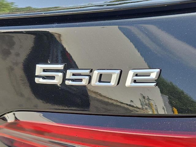 Photo of 2026 Black Sapphire Metallic BMW 550e