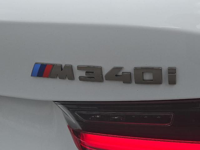 Photo of 2022 Alpine White BMW M340