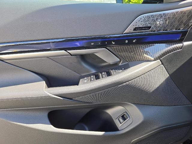 Photo of 2025 Black Sapphire Metallic BMW M5