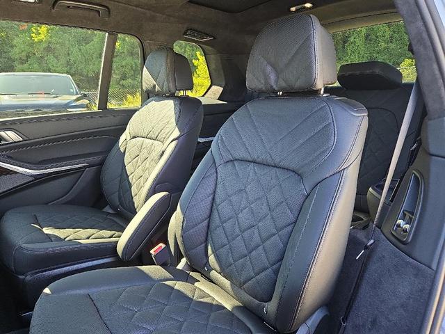 Photo of 2026 Gray Metallic BMW X7