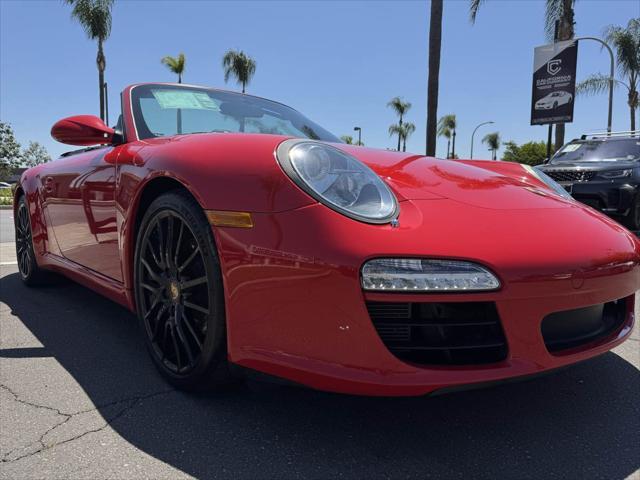 Photo of 2009 Guards Red Porsche 911