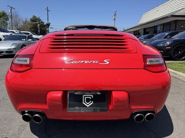 Photo of 2009 Guards Red Porsche 911