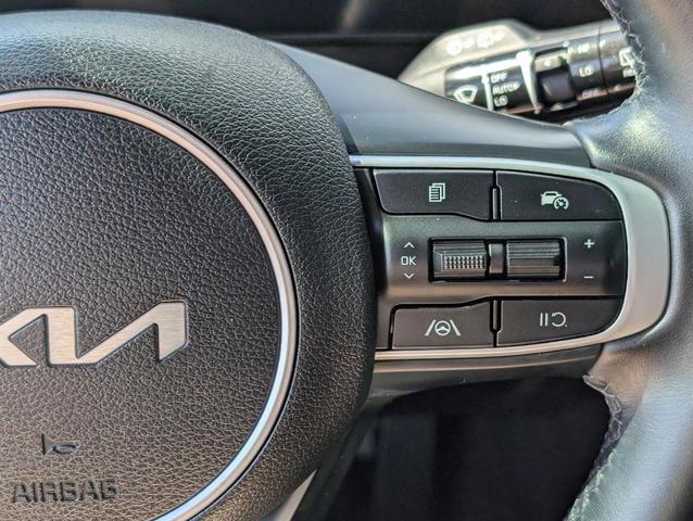Photo of 2023 Wolf Gray Kia Sportage