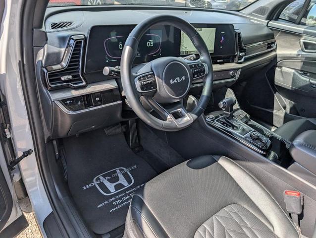 Photo of 2023 Wolf Gray Kia Sportage