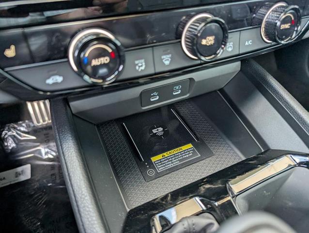 Photo of 2025 Solar Silver Metallic Honda Accord Hybrid