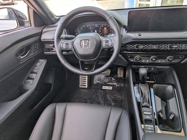 Photo of 2025 Solar Silver Metallic Honda Accord Hybrid
