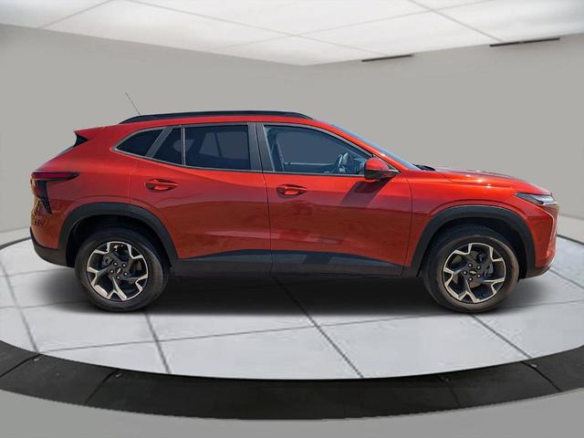 Photo of 2024 Cayenne Orange Metallic Chevrolet Trax