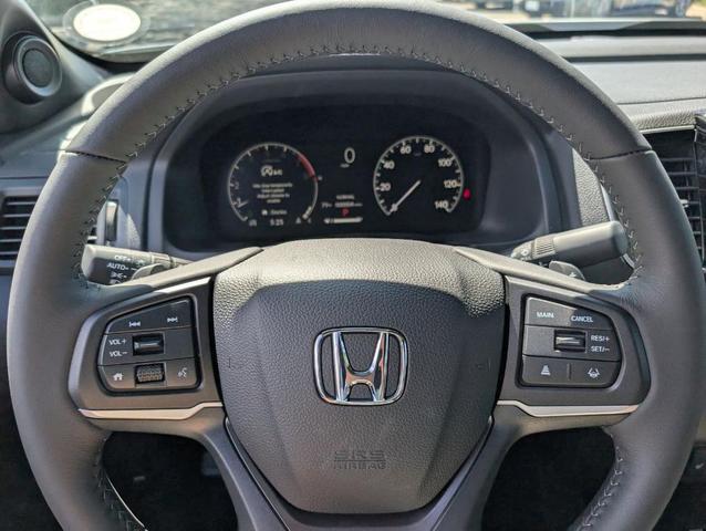 Photo of 2025 Platinum White Pearl Honda Ridgeline
