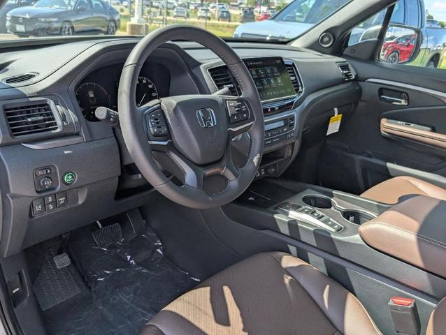 Photo of 2025 Platinum White Pearl Honda Ridgeline
