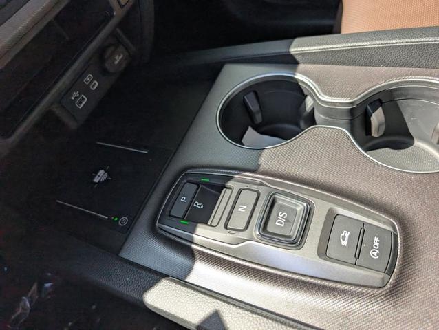 Photo of 2025 Platinum White Pearl Honda Ridgeline