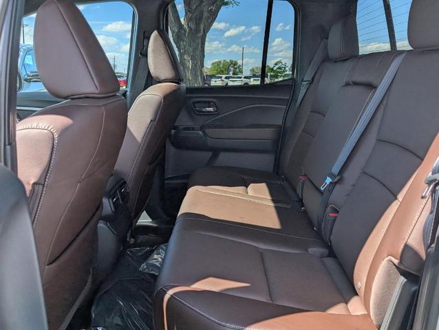 Photo of 2025 Platinum White Pearl Honda Ridgeline