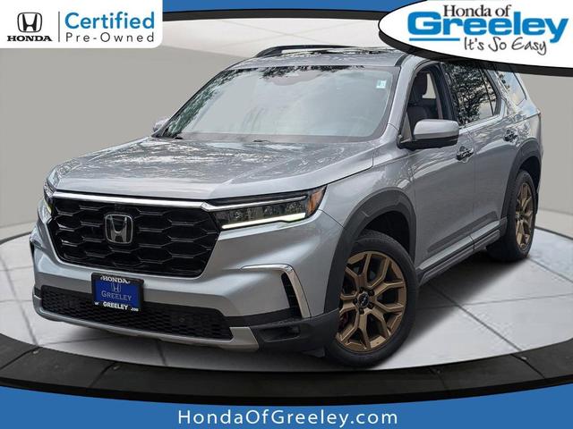 Photo of 2023 Lunar Silver Metallic Honda Pilot