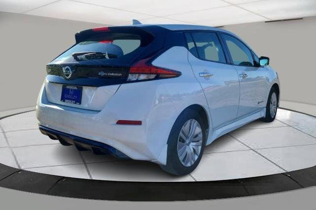 Photo of 2019 Glacier White Nissan Leaf