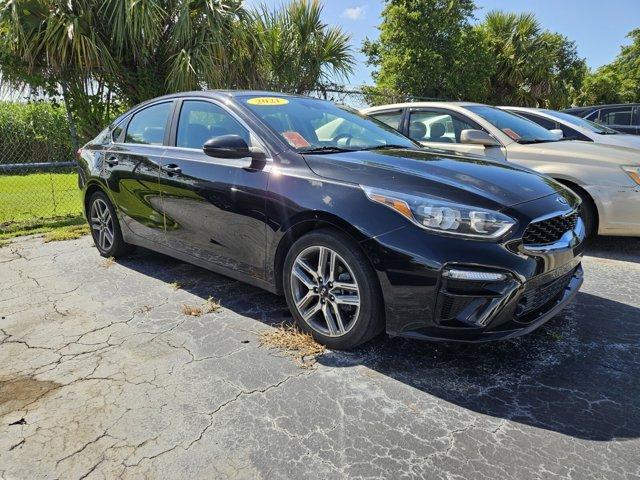 Photo of 2021 Aurora Black Kia Forte