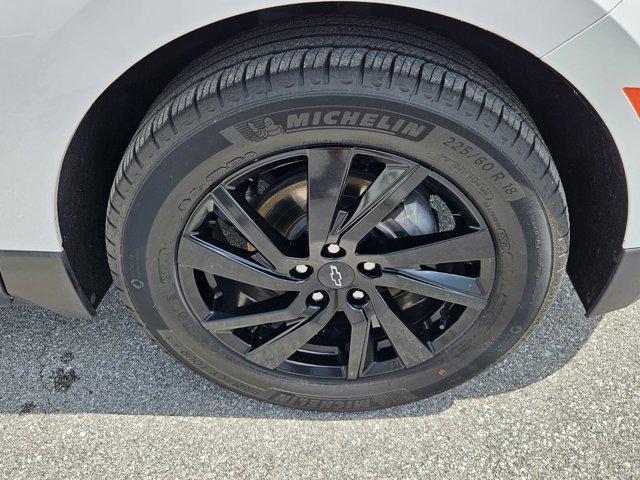 Photo of 2023 Summit White Chevrolet Equinox