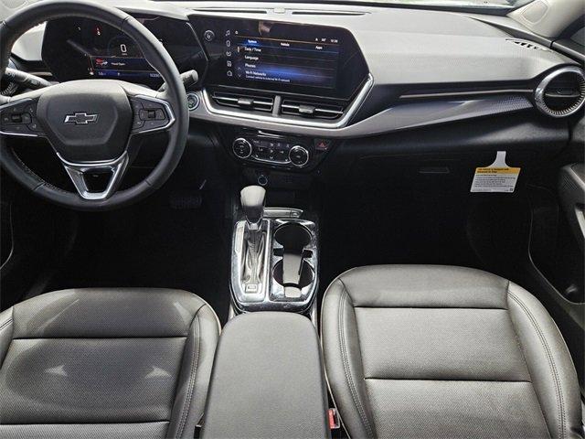 Photo of 2024 Green Chevrolet Trax