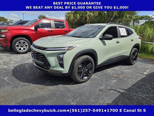 Photo of 2024 Green Chevrolet Trax