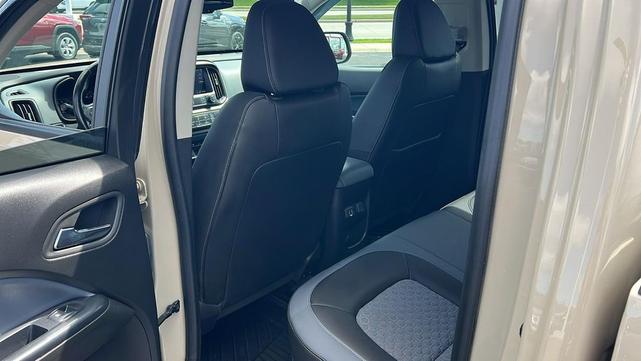 Photo of 2021 Sand Dune Metallic Chevrolet Colorado