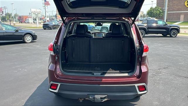 Photo of 2019 Mica Toyota Highlander Hybrid