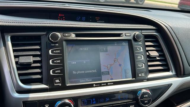 Photo of 2019 Mica Toyota Highlander Hybrid