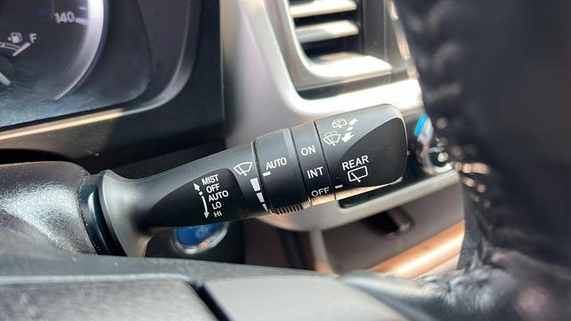 Photo of 2019 Mica Toyota Highlander Hybrid