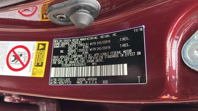 Photo of 2019 Mica Toyota Highlander Hybrid