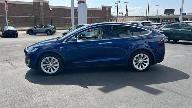 Photo of 2017 Deep Blue Metallic Tesla Model X