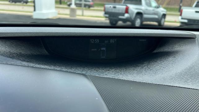 Photo of 2013 Attitude Black Toyota Venza
