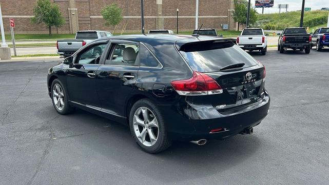 Photo of 2013 Attitude Black Toyota Venza