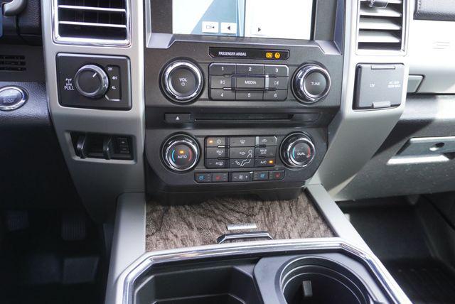 Photo of 2017 White Ford F-250