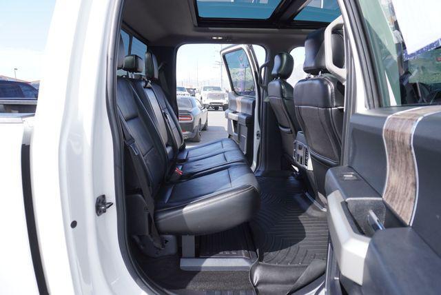 Photo of 2017 White Ford F-250