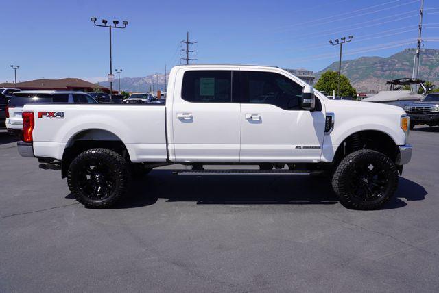 Photo of 2017 White Ford F-250