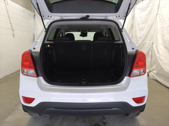 Photo of 2019 Summit White Chevrolet Trax