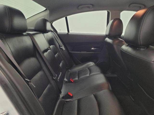 Photo of 2015 Summit White Chevrolet Cruze