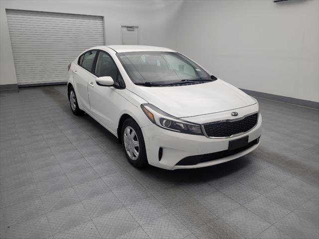 Photo of 2018 White Kia Forte