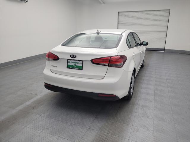 Photo of 2018 White Kia Forte