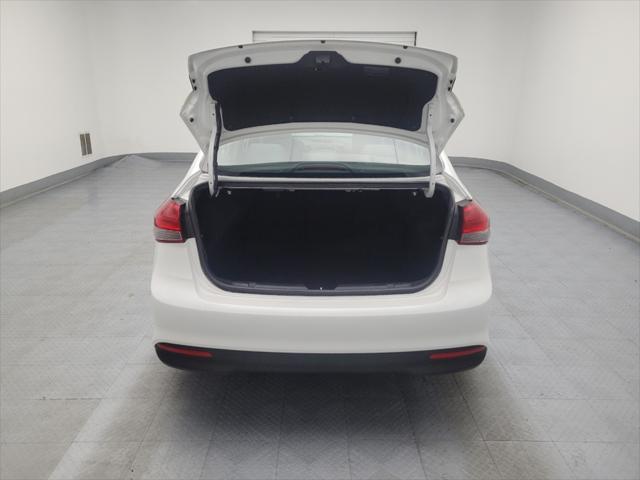 Photo of 2018 White Kia Forte
